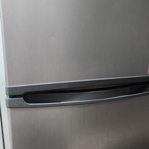 소형 냉장고 85리터 근처 가져다 드려요