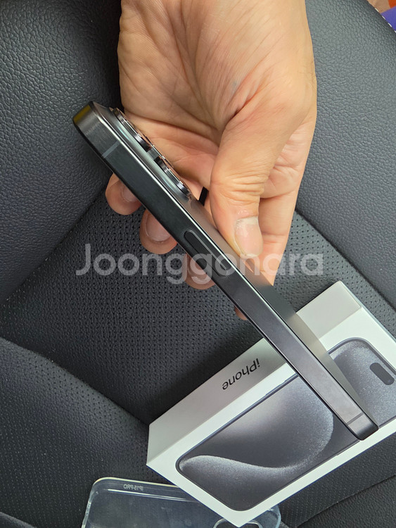 아이폰 15pro 256g 블랙 티타늄 (단순 개봉)--3