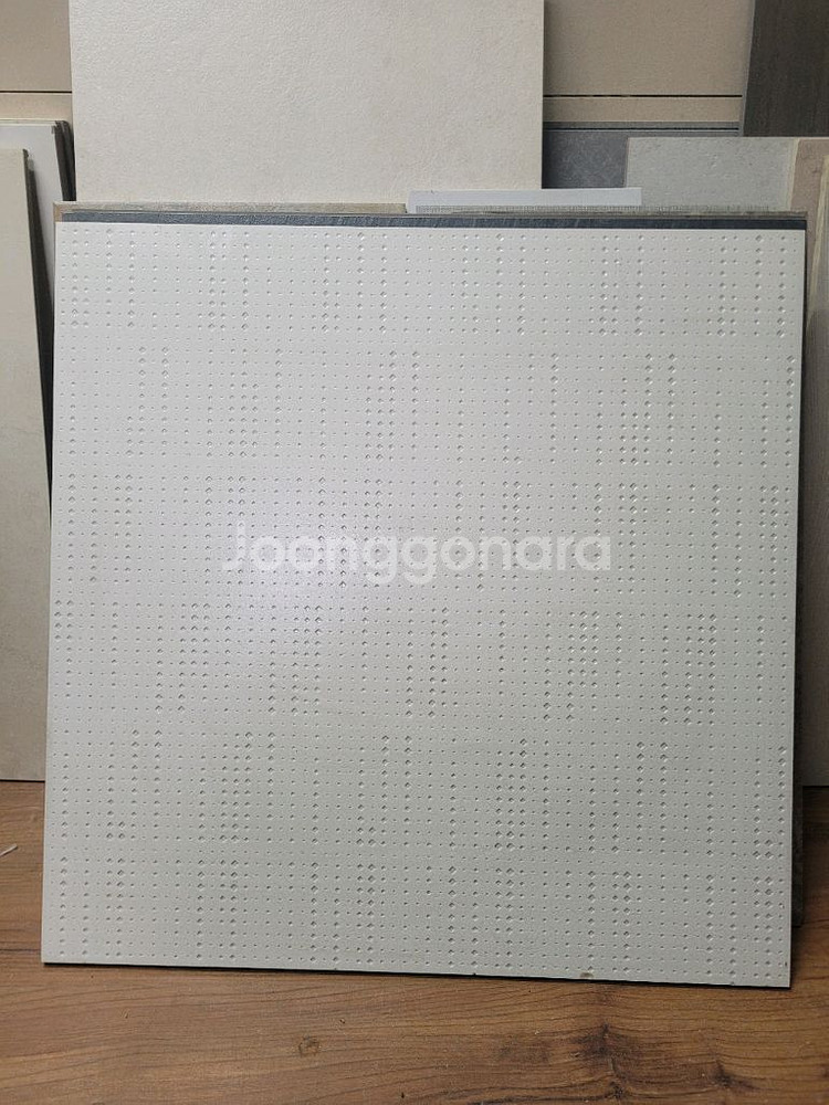 포세린타일 600/600--0