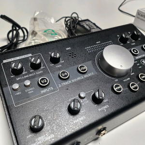 Mackie Big Knob Studio 맥키 빅놉 오