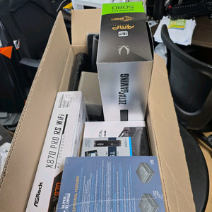 조택 GAMING AMP D7 5080 팝니다
