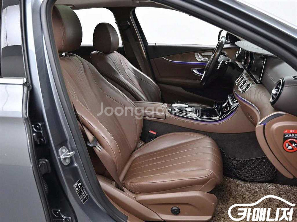 [벤츠]E-클래스 W213 E220d 4MATIC 익스--9