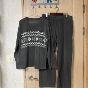 디즈니x유니클로 후리스셋업