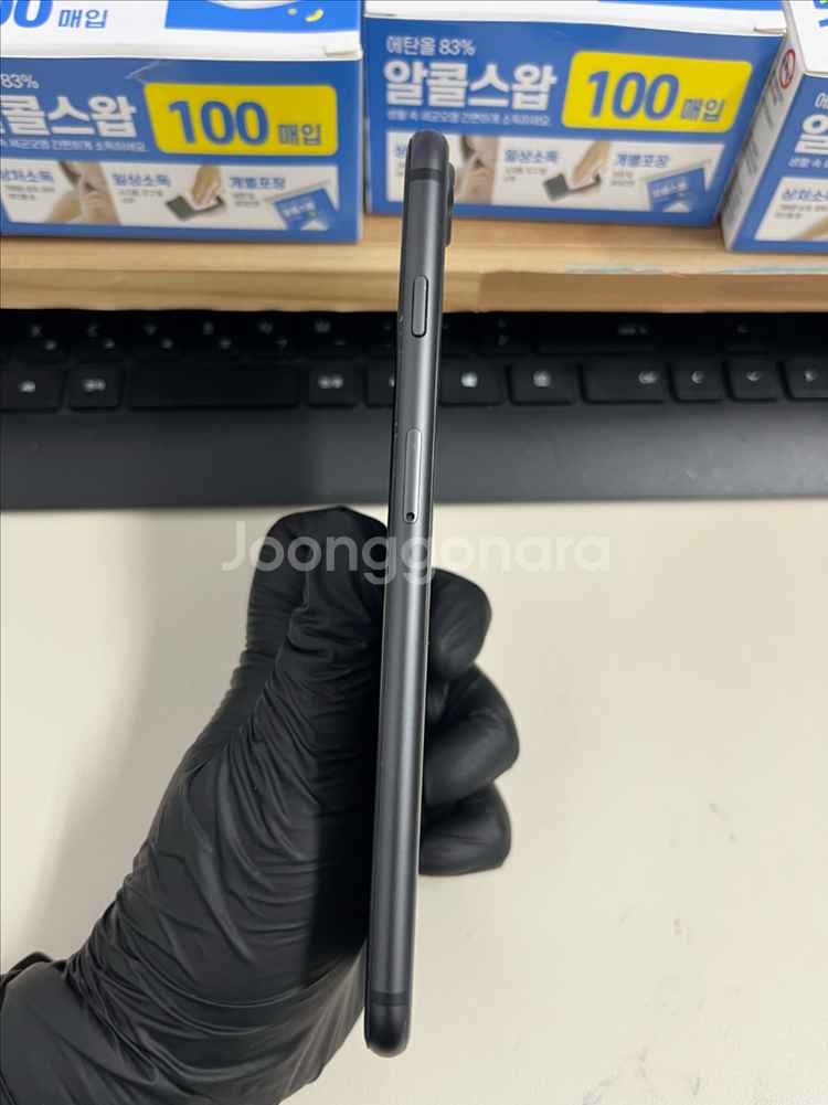 아이폰8플러스 256G 그레이 SSS급!--5