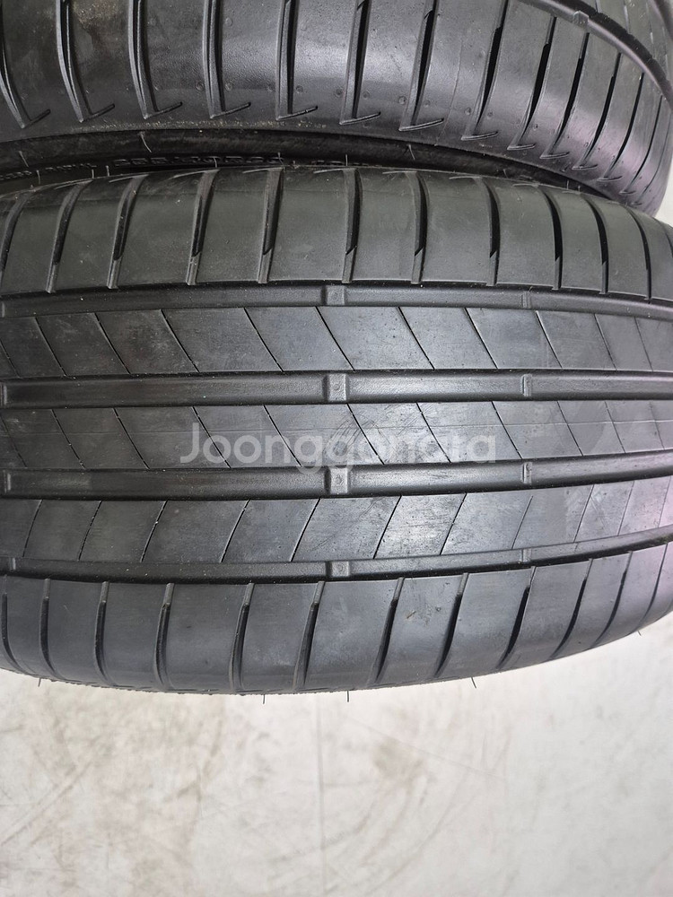 브릿지스톤 투란자 T005 흡음재 255 40 20--2