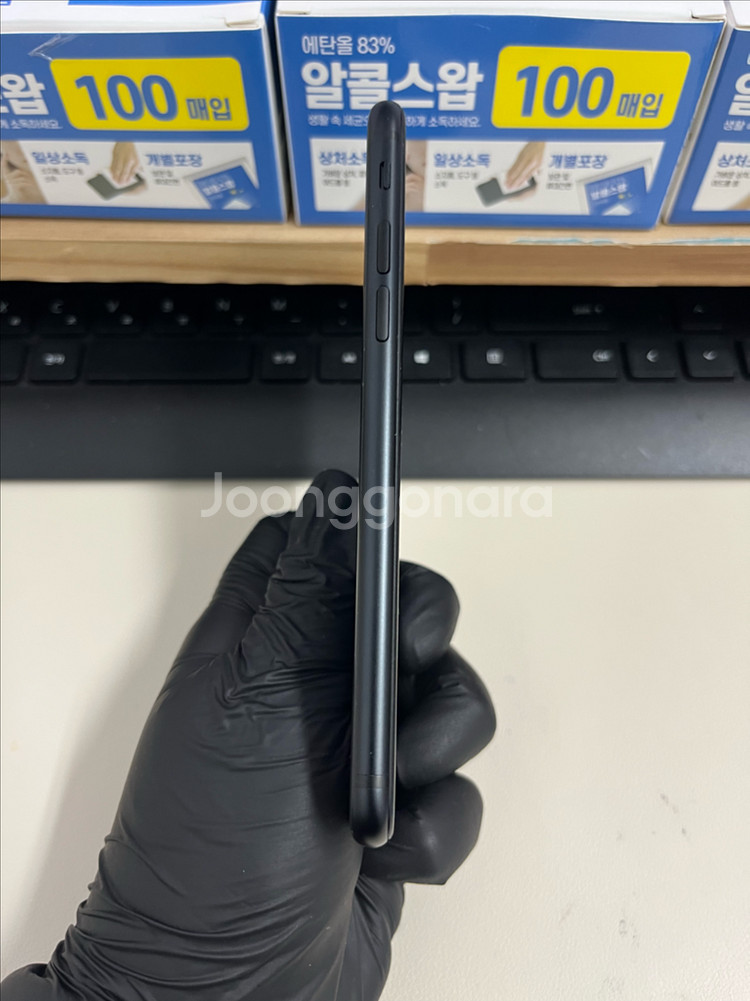 아이폰Se2 256G 블랙 SSS급!--5