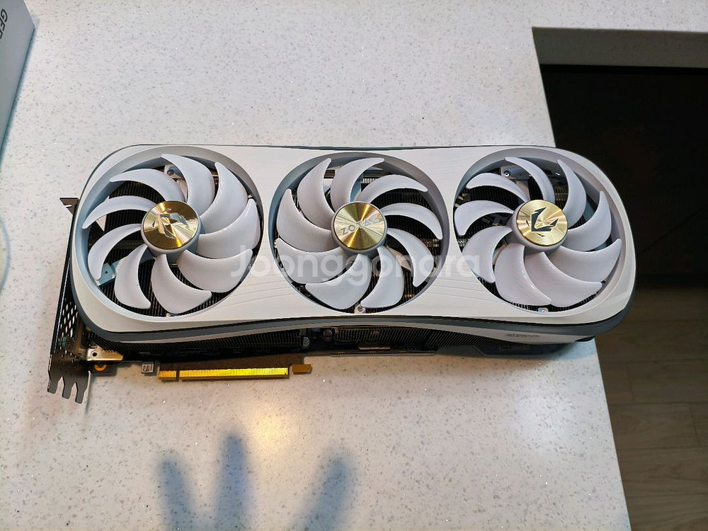 조탁 rtx4080 화이트--2