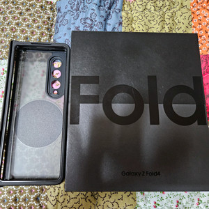 갤럭시 Z Fold4 512GB 자급제