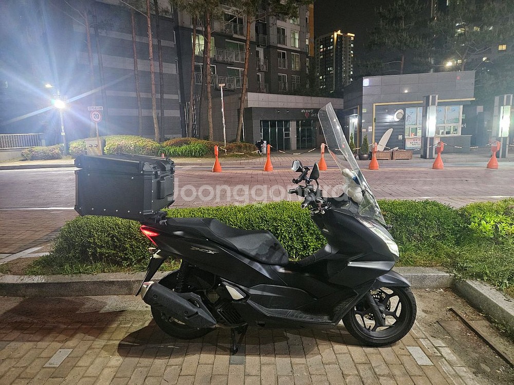 24년식 PCX125 풀옵션 급처 팝니다(5000km)--0