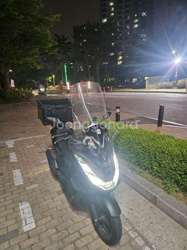24년식 PCX125 풀옵션 급처 팝니다(5000km)--2