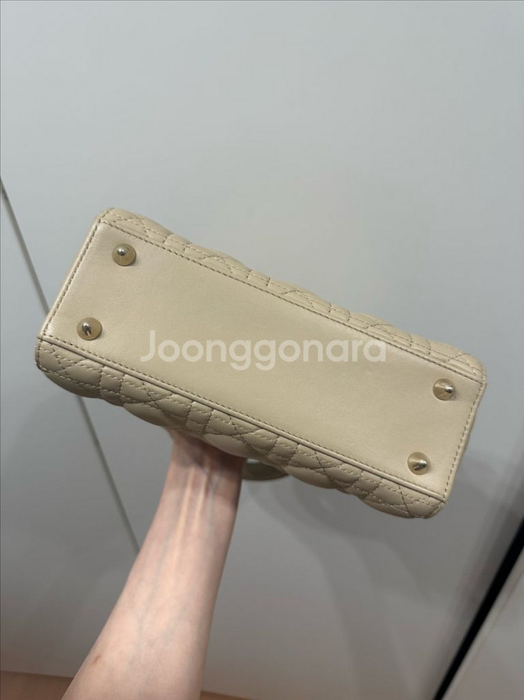 디올 레이디백 스몰 베이지 마지막 가격--5