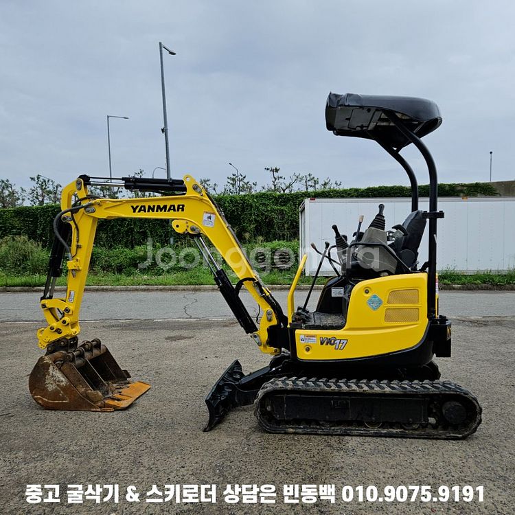 얀마 VIO17 17년식 5494시간 중고미니굴삭기매매--1