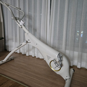 엑사이더 하이엔드 런닝바이크