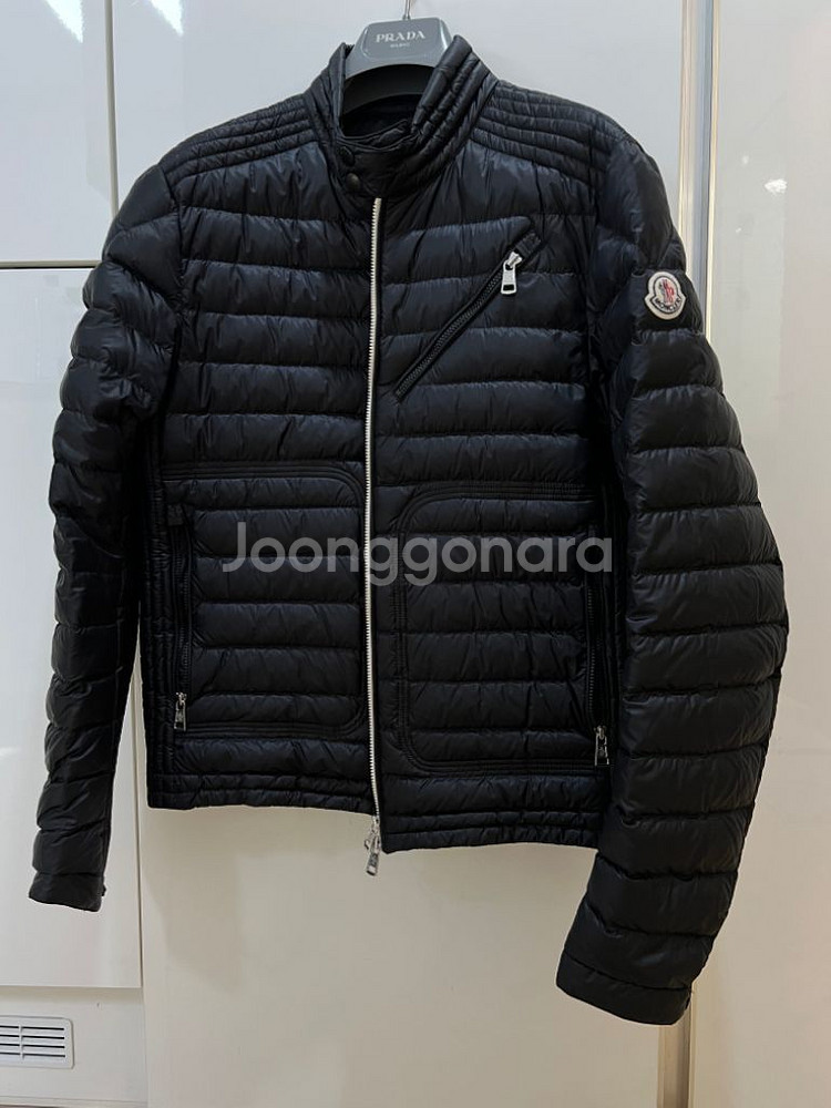 몽클레어 바이커 패딩 2사이즈 (새상품급)--0