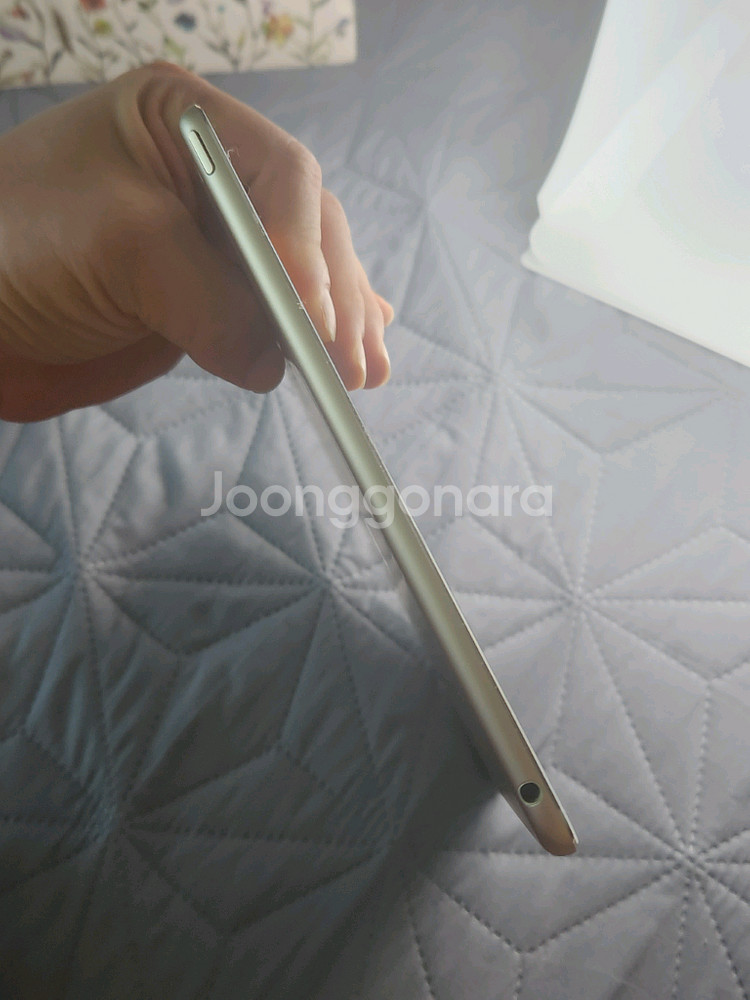 iPad Air2 Gold 64G A급 넷플머신--10