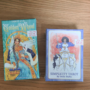 미개봉 타로카드 개당 22000원