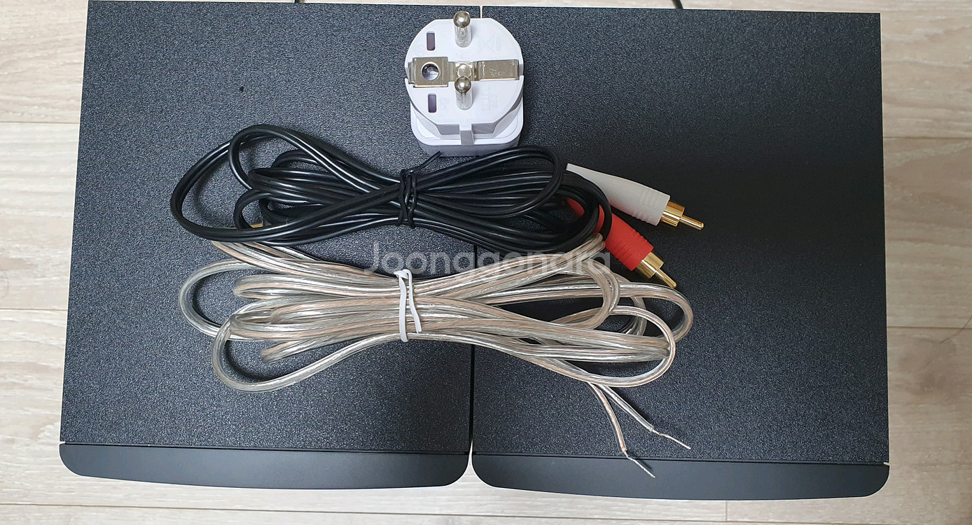 Edifier MR4 스피커 블랙 팝니다--1