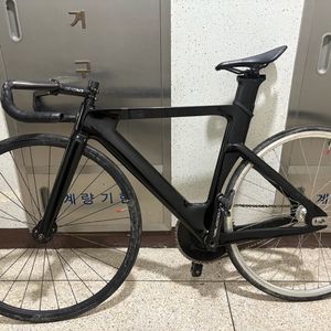 Bxt 풀카본 프레임만 팝니다