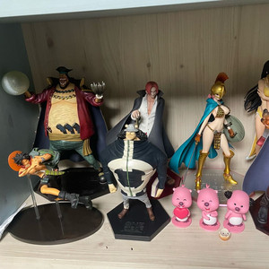 원피스 드래곤볼 피규어 각각 싸게 팝니다