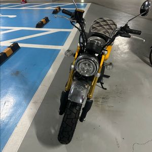 22년식 몽키125 옐로우
