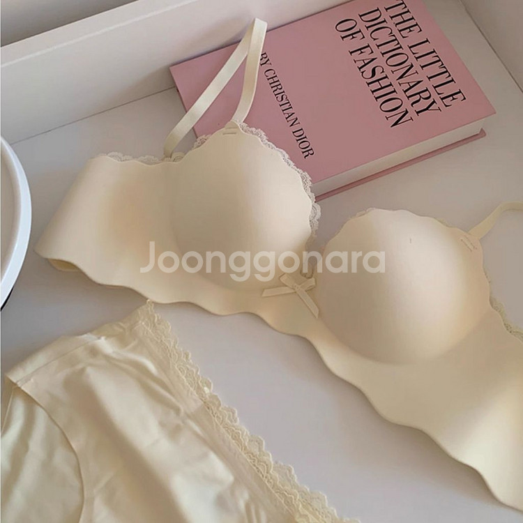 살색 왕뽕 브라 레이스 리본 속옷 브레지어 에이블리--2