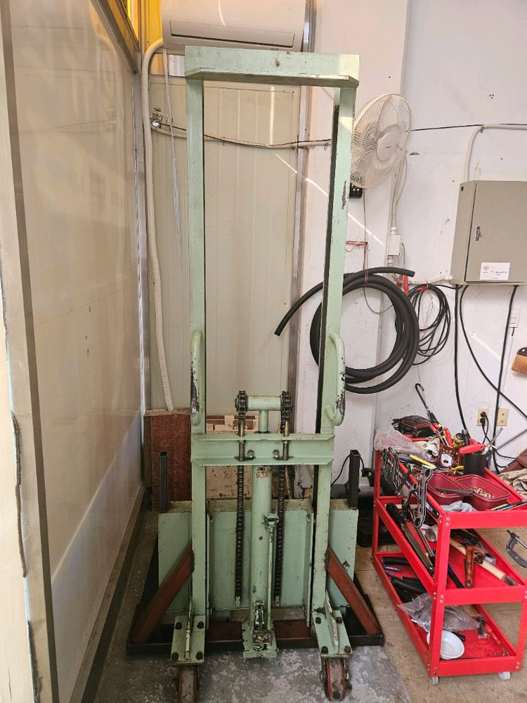 수동리프트 수동지게차 이미지