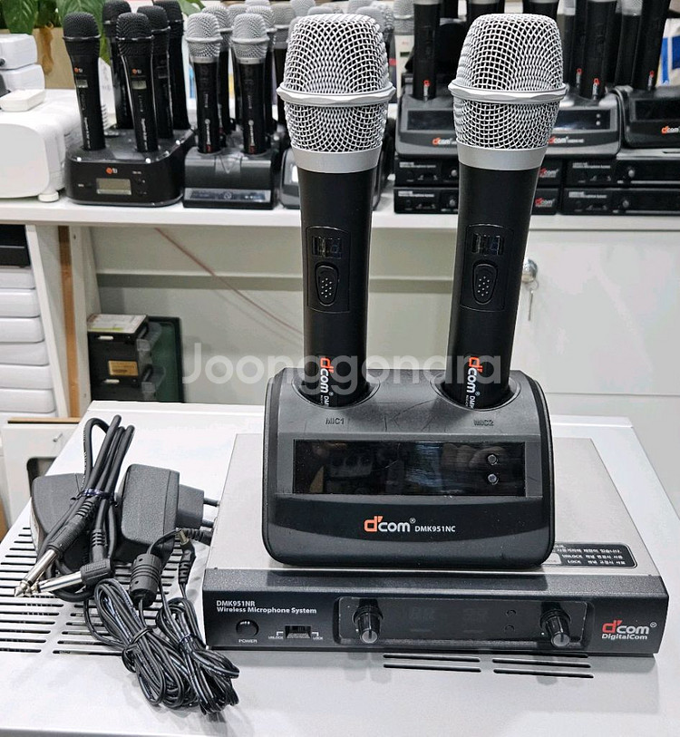 디컴 무선마이크 951N 판매합니다--0