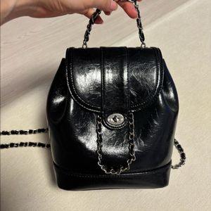 카디널레드하우아백