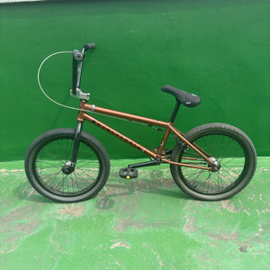 위더피플 크라이시스 bmx