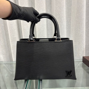 극미 루이비통 에삐 클레버 PM사이즈 블랙 판매