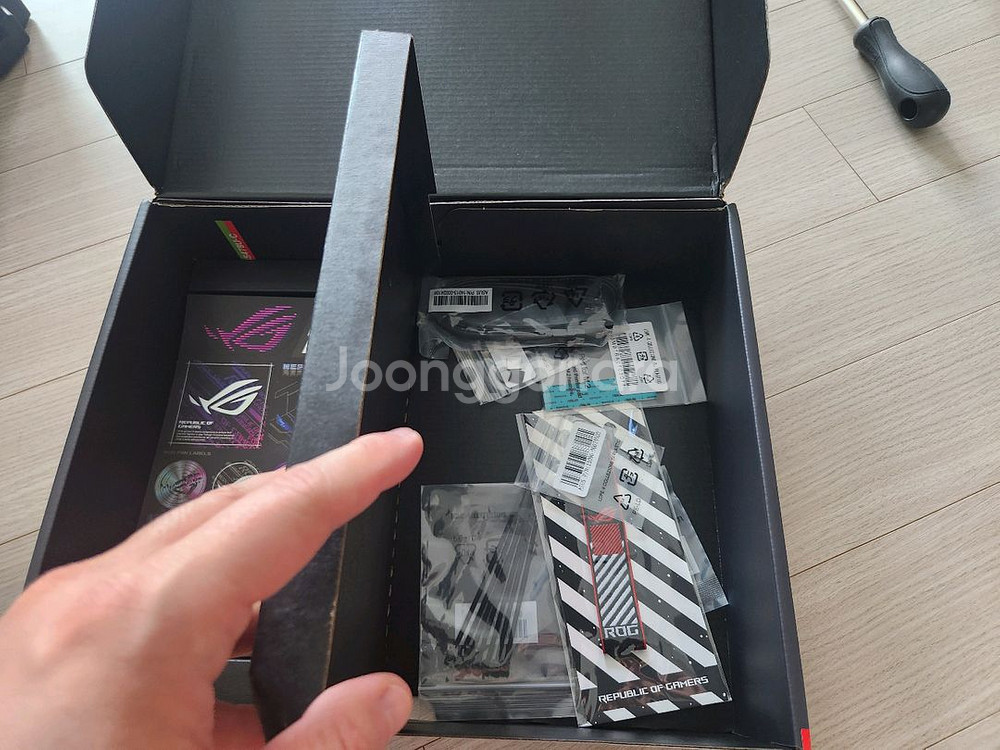ASUS rog strix b650e-e 팝니다--3