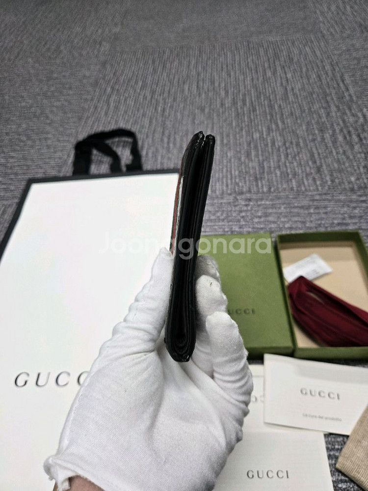 [정품]구찌 시그니처 삼선 반지갑--2