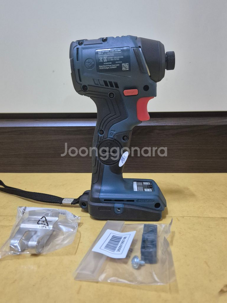 보쉬임팩드라이버 (몸체만) GDR18V220C--1