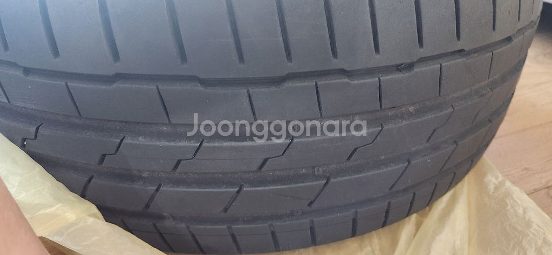 bmw 3 순정 타이어(225/45R18 금호타이어)--1