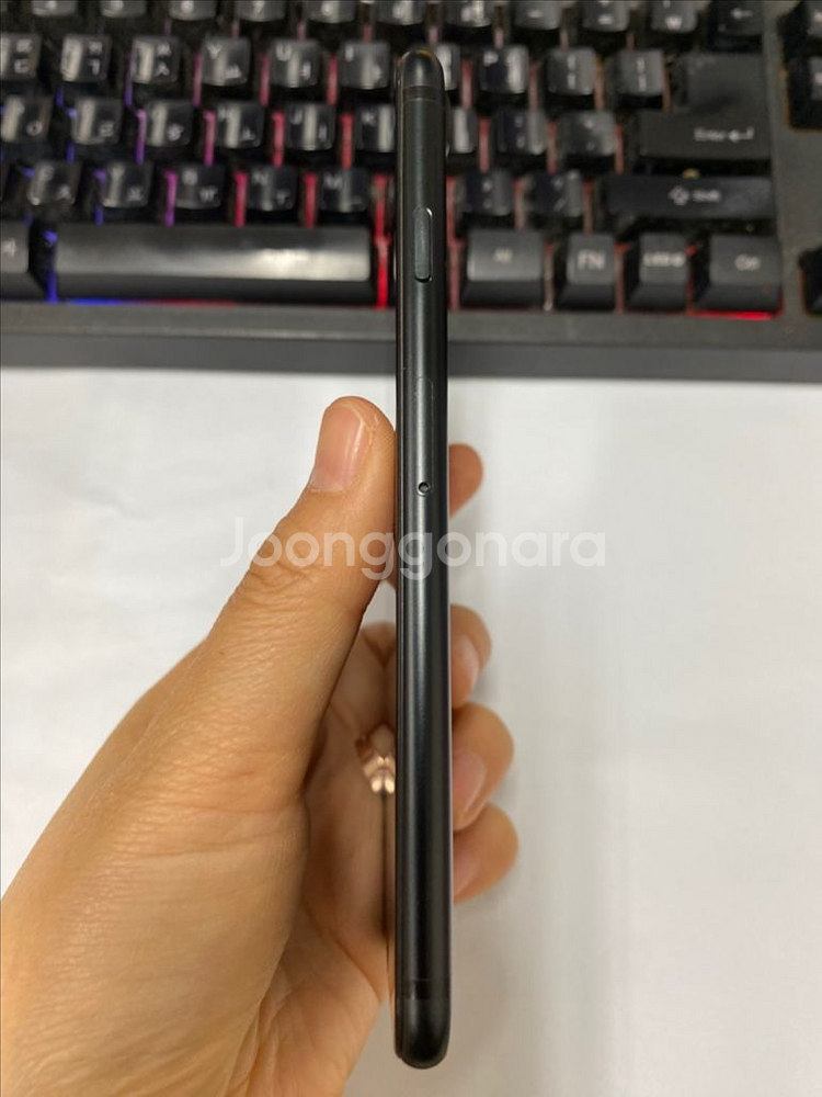 아이폰7 매트블랙 A급 32GB 배터리100%--5