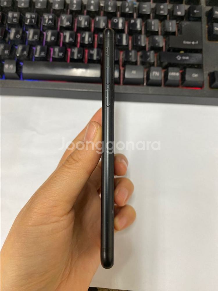 아이폰7 매트블랙 A급 128G 배터리100%--4