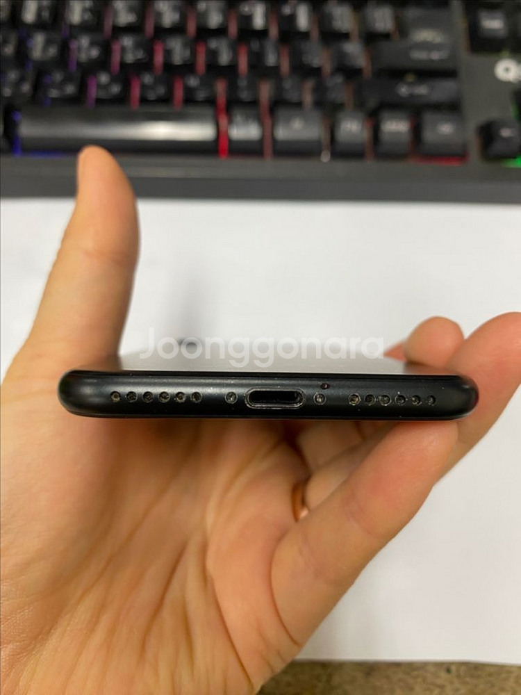 아이폰7 매트블랙 A급 128G 배터리100%--5