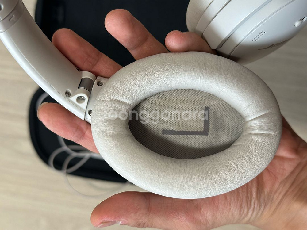 보스 qc45 헤드폰 판매합니다--3