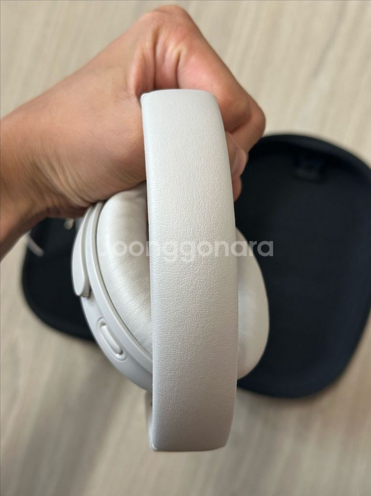 보스 qc45 헤드폰 판매합니다--2