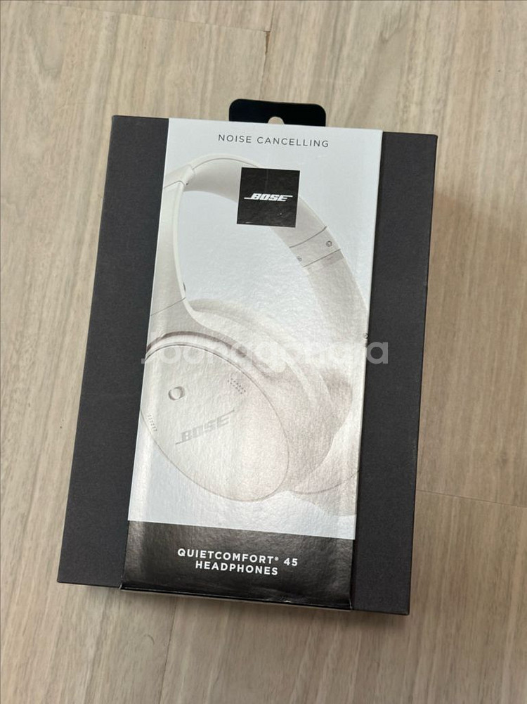 보스 qc45 헤드폰 판매합니다--5