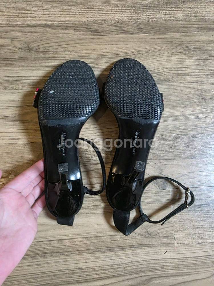 페레가모 하이힐 (정품--3