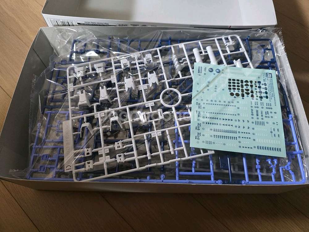 RG 건담 2.0 건베한정판 판매해요.--1