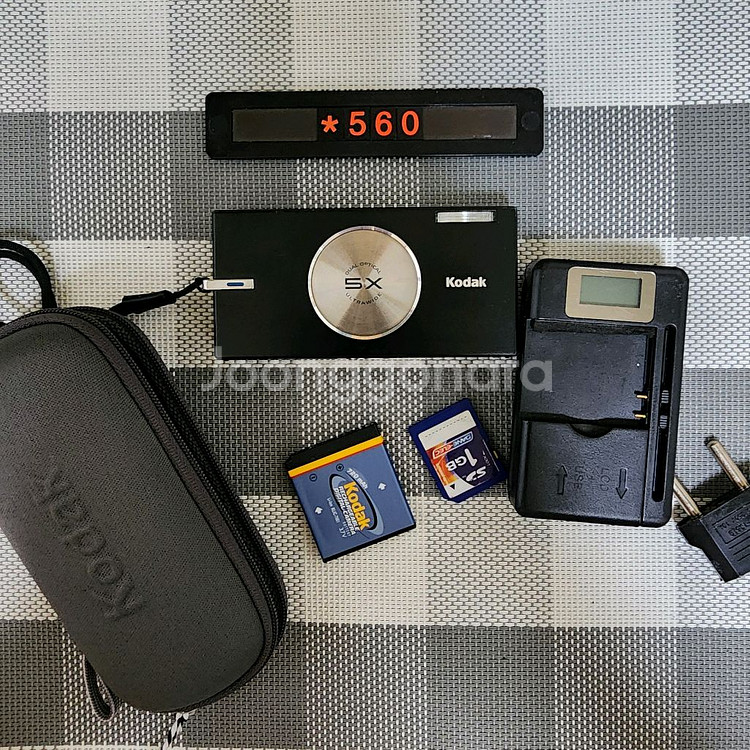 코닥 이지쉐어 V 570 디지털카메라 파우치포함--0