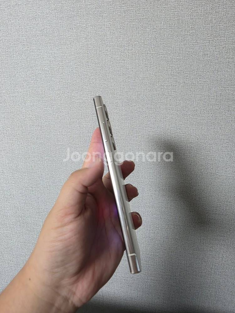 갤럭시 S23울트라 크림 256기가 A급 팔아요~--2