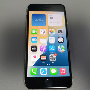 아이폰 SE3 / 128GB / 화이트