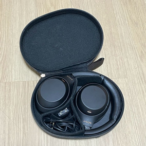 소니 WH-1000XM4 블랙 헤드폰