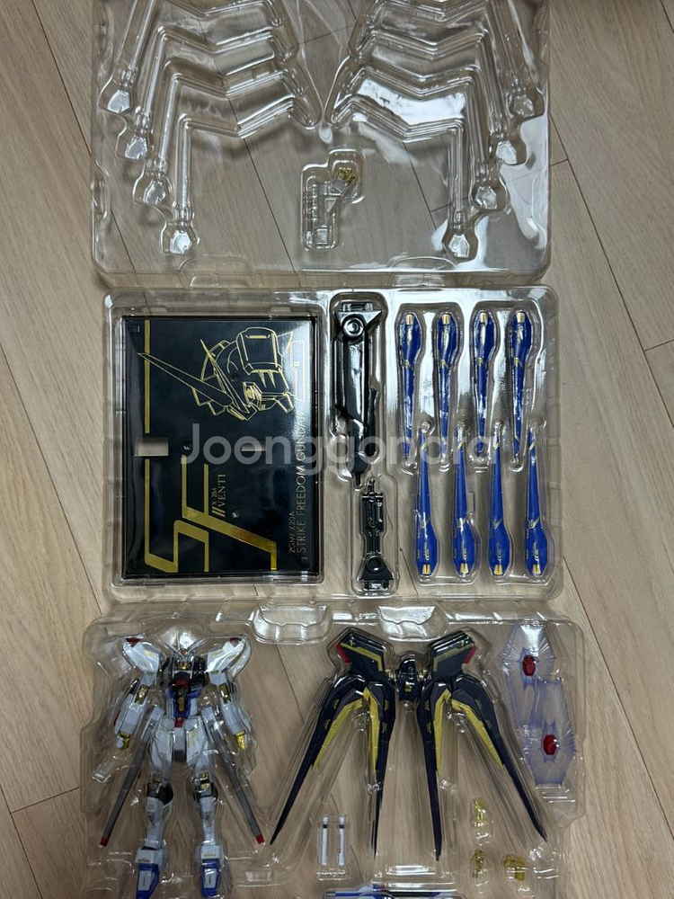 메탈로봇혼 스크라이크 프리덤 건담 20주년 버전--1