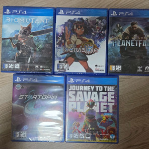 PS4 미개봉 게임 타이틀 5종 일괄 3만에 팝니다.