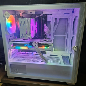 라이젠 3700X+RTX 2070 SUPER 컴퓨터