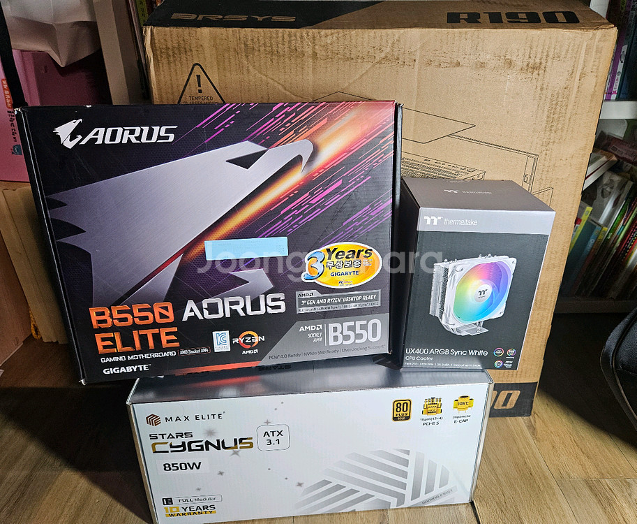 라이젠 3700X+RTX 2070 SUPER 컴퓨터--6